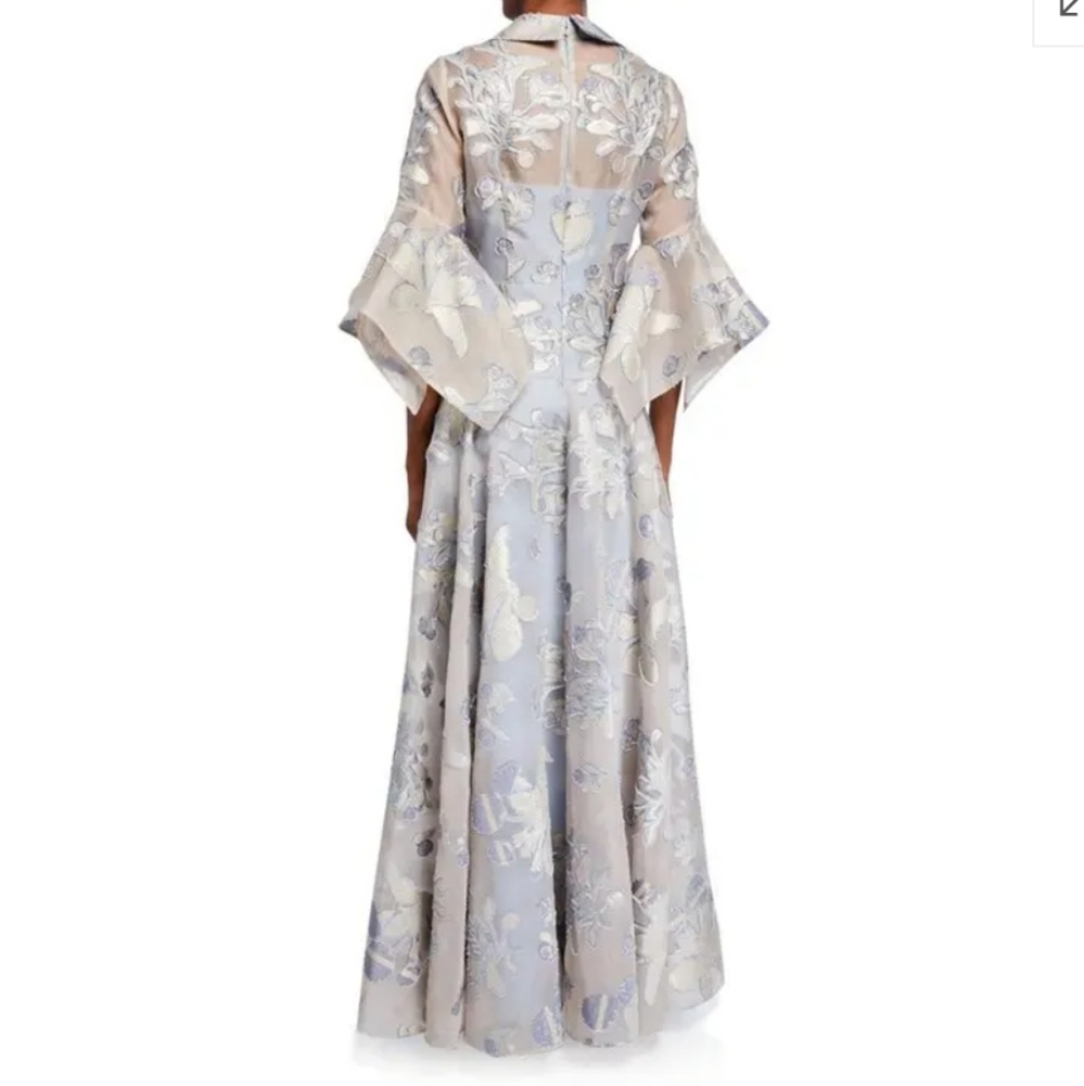 Badgley Mischka Gown - Picture 4 of 17